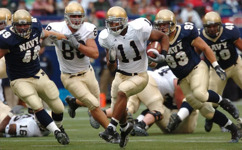 Carbon-Fiber-Insole help football player running faster