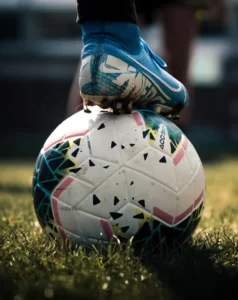 football player with flat feet